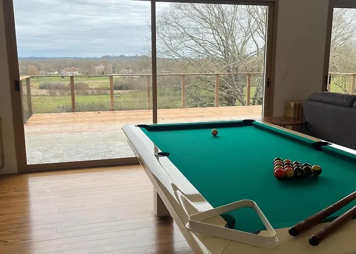 De Monplaisir, Pomarez