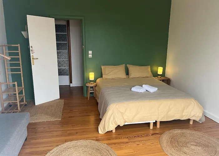 De Monplaisir, Tatil Evi