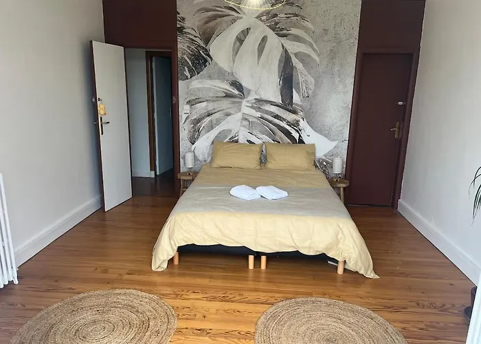 De Monplaisir, Tatil Evi Pomarez